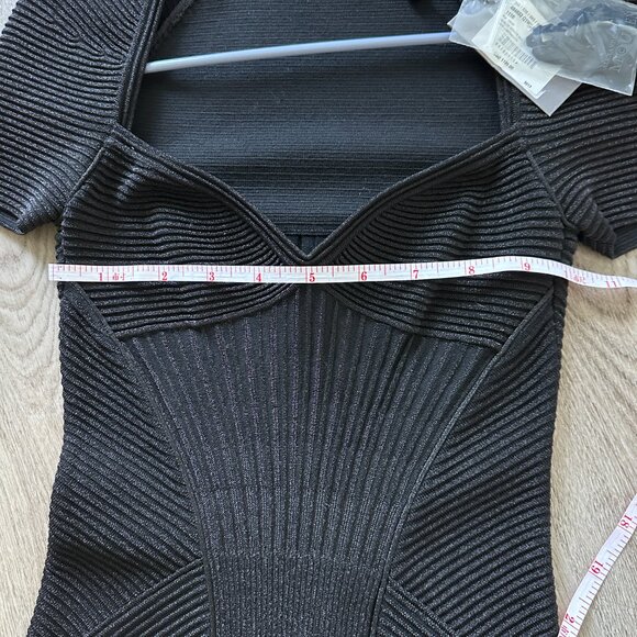 Alexander McQueen Tight Black Short Sleeve Dress Size S (BRNAD NEW W/ TAG) - Picture 9 of 10